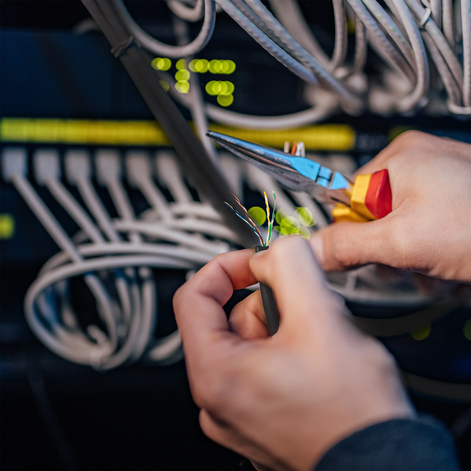 Black 500ft Cat6 Full Copper Ethernet Cable - Image 9