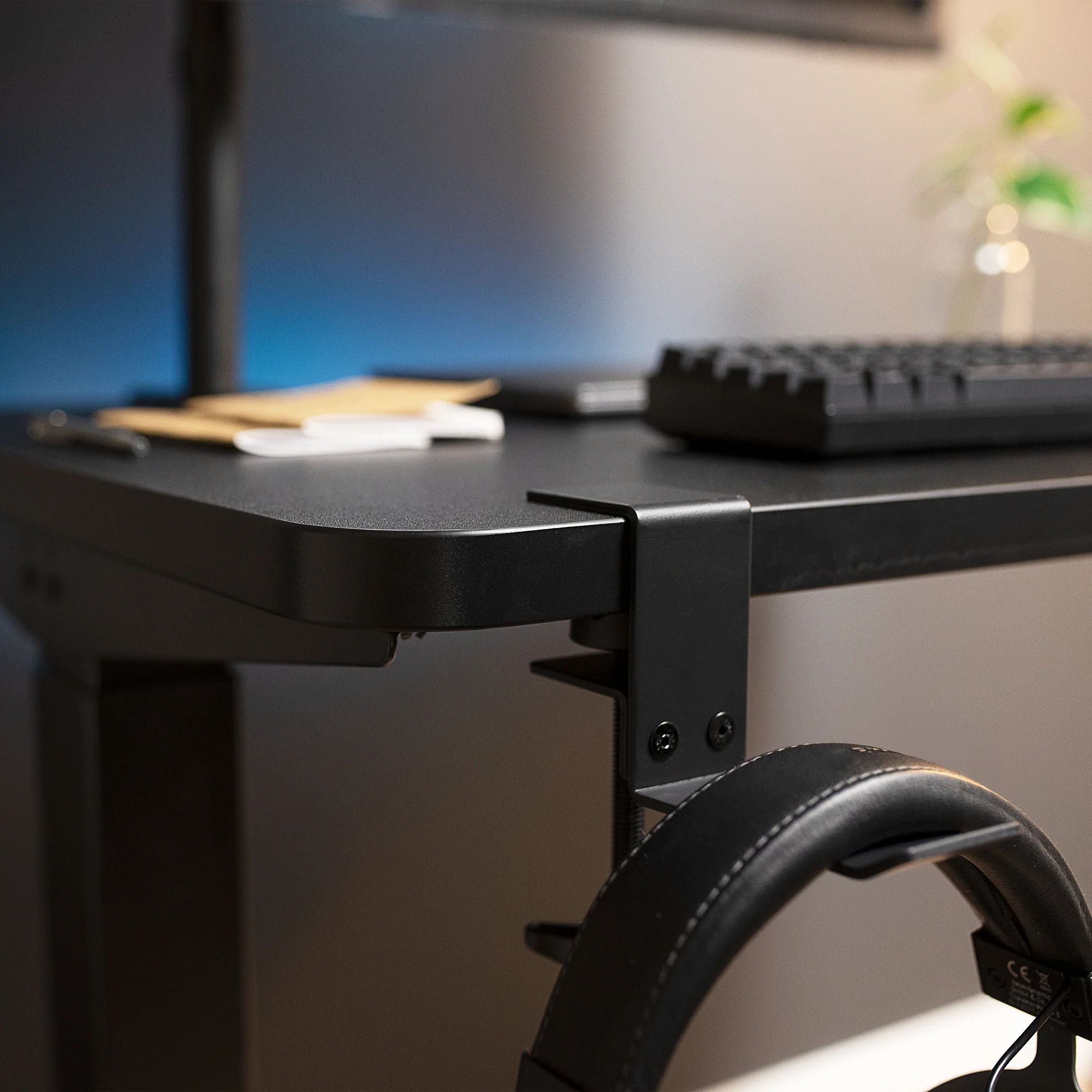 36" x 24" Table Top - Image 9