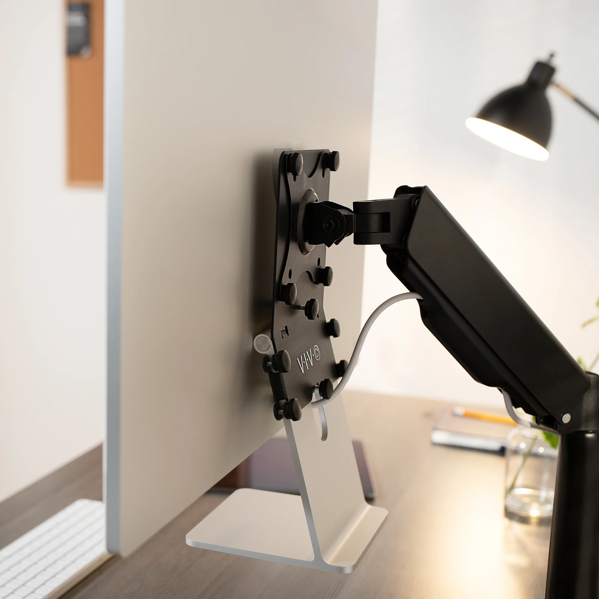 VESA Adapter for 24" M1 and M3 iMac - Image 9