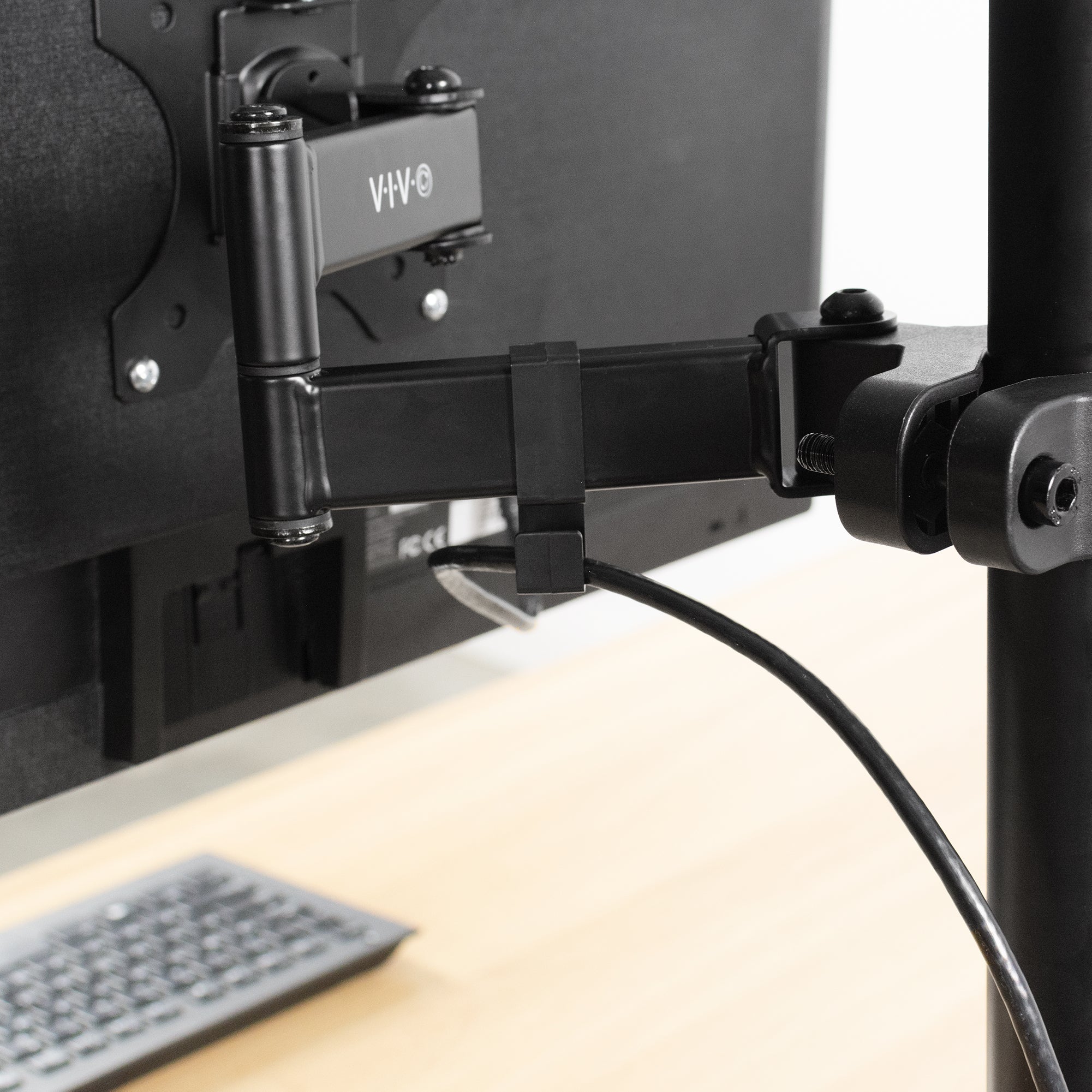 Pole Mount Monitor Arm for VESA 75x75mm and 100x100mm - Image 8