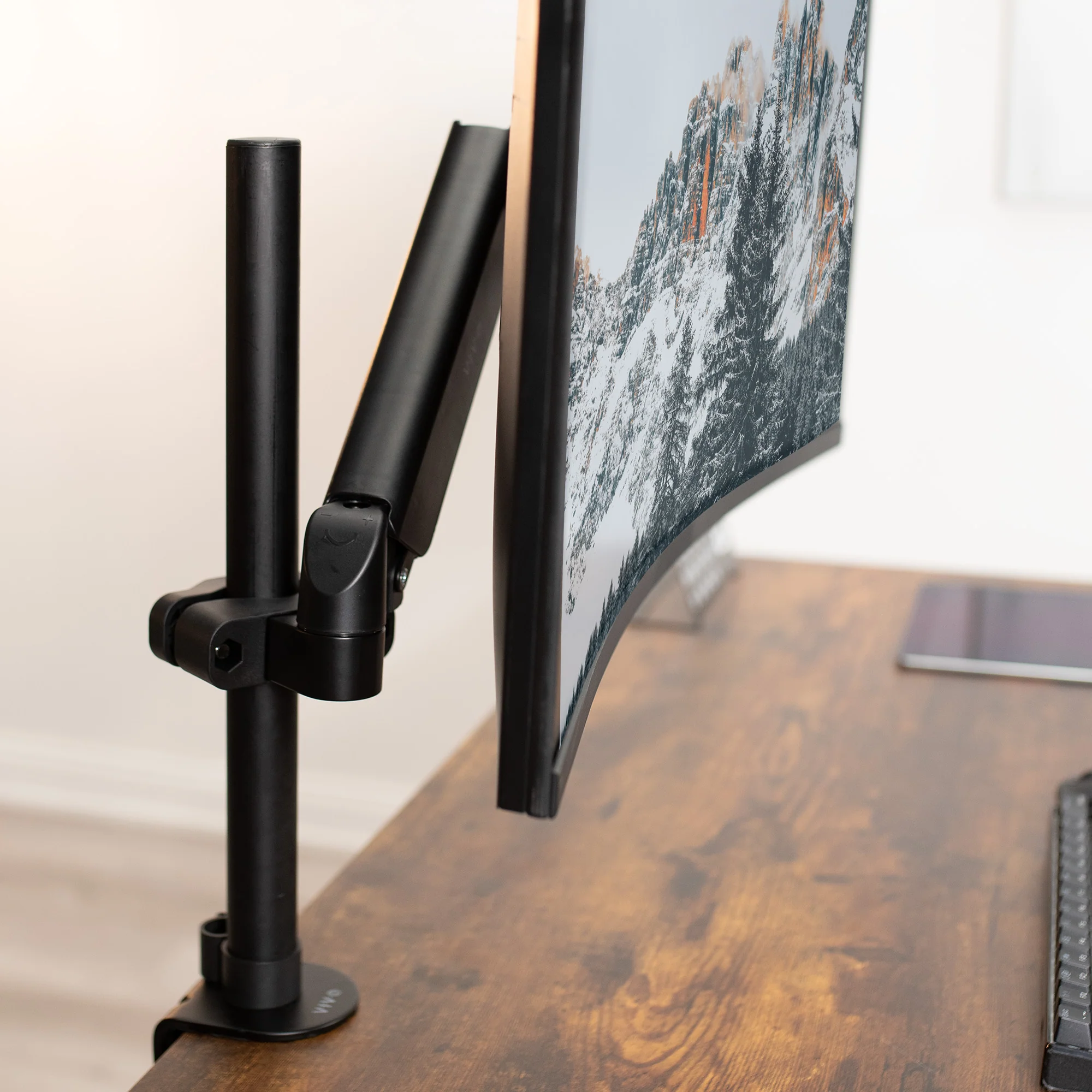 Pole Mount Single Pneumatic Arm for VESA 75x75mm and 100x100mm - Image 2