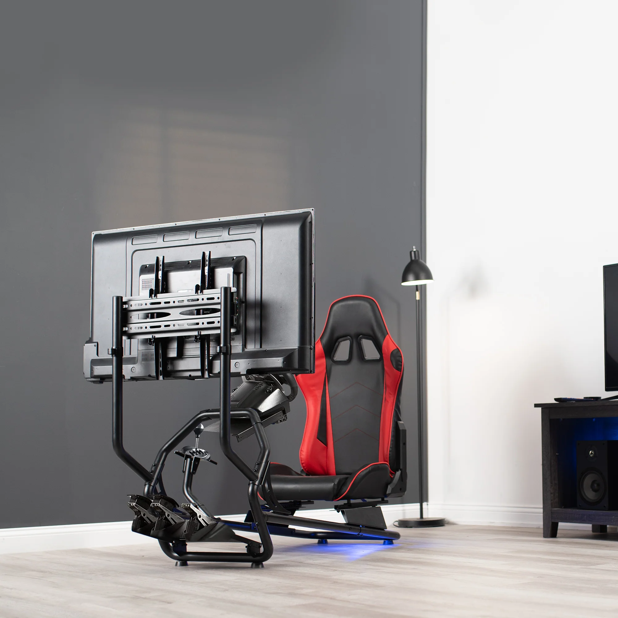 Racing Simulator Cockpit with TV Mount - Image 9