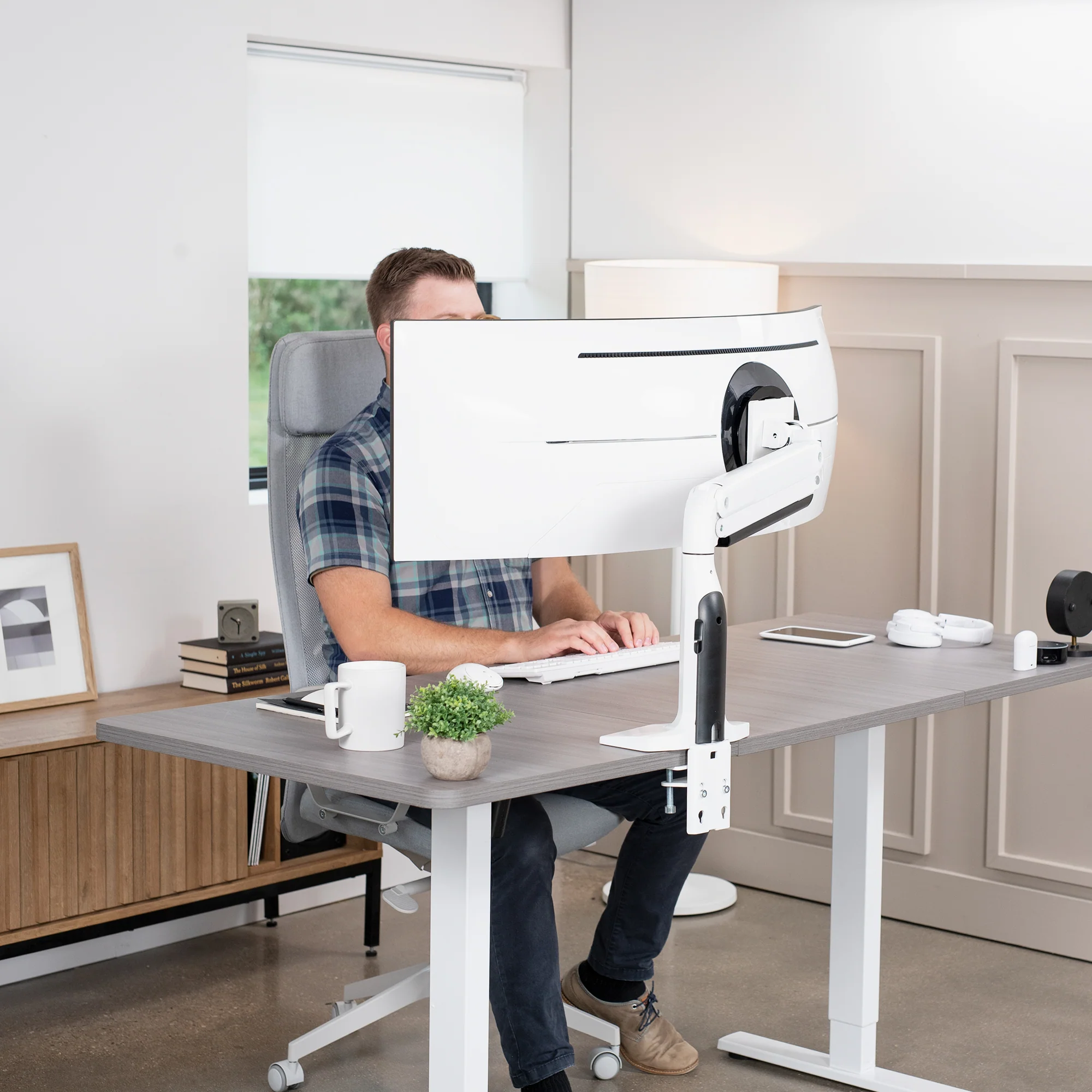 Pneumatic Arm Single Ultrawide Monitor Desk Mount - Up to 49" Screens - Image 13