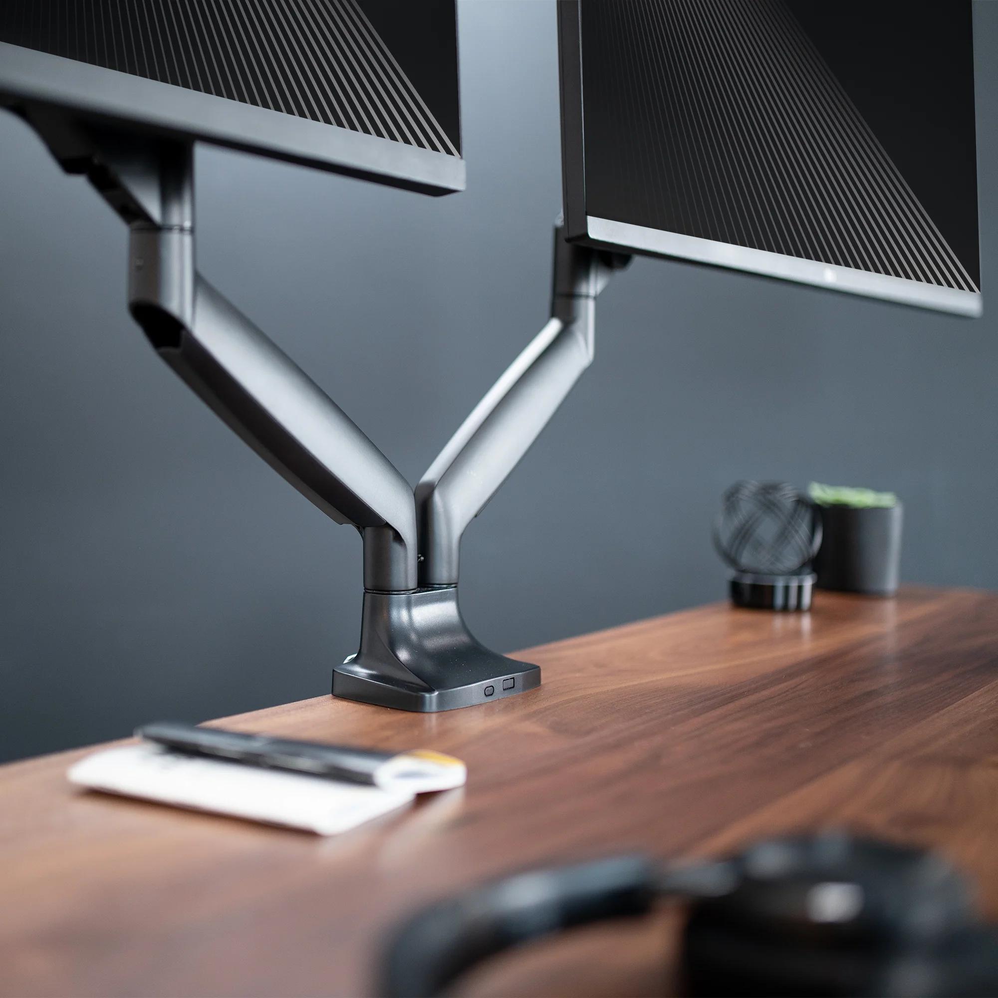 Pneumatic Arm Dual Ultrawide Monitor Desk Mount - Up to 40" Screens - Image 9
